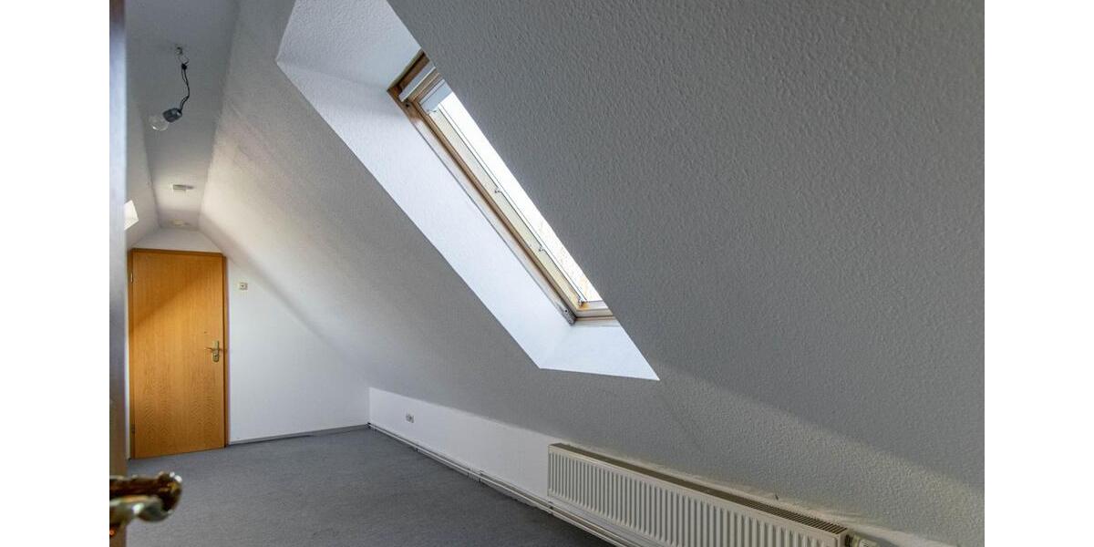 Dachgeschoßwohnung Nübbel - 3 Zimmer, 86 m&sup2;, 800&euro; | Angebot:25974747