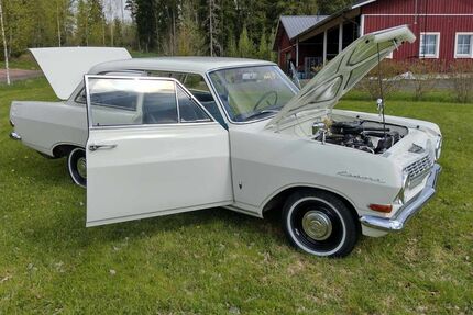 Opel Rekord 107.500 km 13.990 &euro; Schleswig 24837