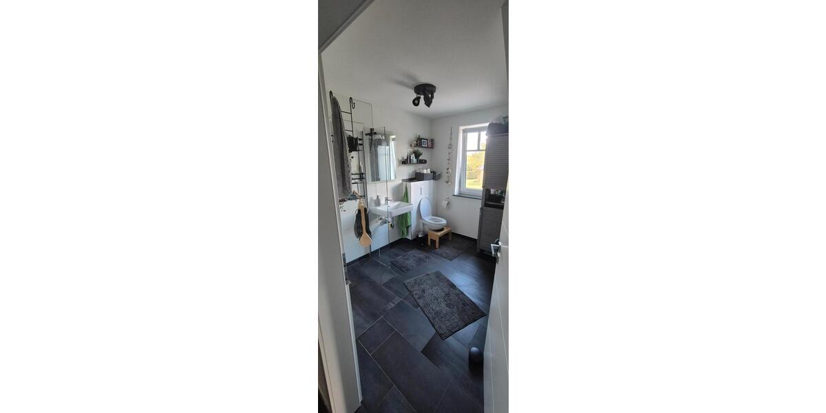 Dachgeschoßwohnung Oeversee - 3 Zimmer, 87 m&sup2;, 980&euro; | Angebot:26478295