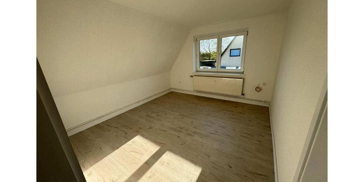 Dachgeschoßwohnung Schuby - 2 Zimmer, 42 m&sup2;, 420&euro; | Angebot:26473164
