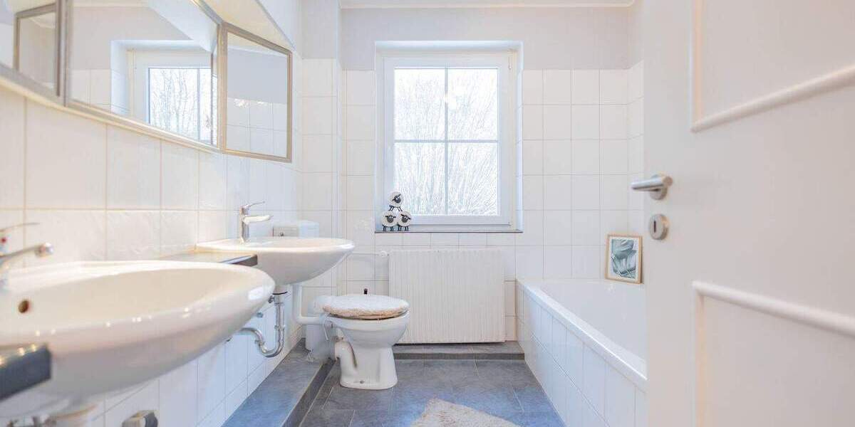 Mehrfamilienhaus, Wohnhaus Lohe-Föhrden Föhrden - 8 Zimmer, 195 m&sup2;, 299.000&euro; | Angebot:25728177