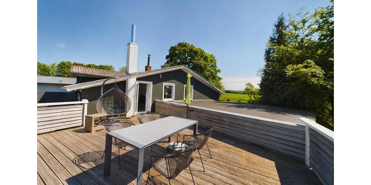 Einfamilienhaus Süderbrarup - 10 Zimmer, 471 m&sup2;, 740.000&euro; | Angebot:26484026