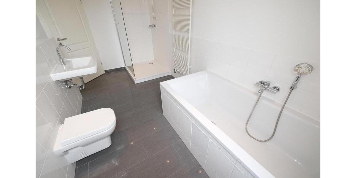 Dachgeschoßwohnung Eckernförde - 3 Zimmer, 117 m&sup2;, 1.950&euro; | Angebot:25921077