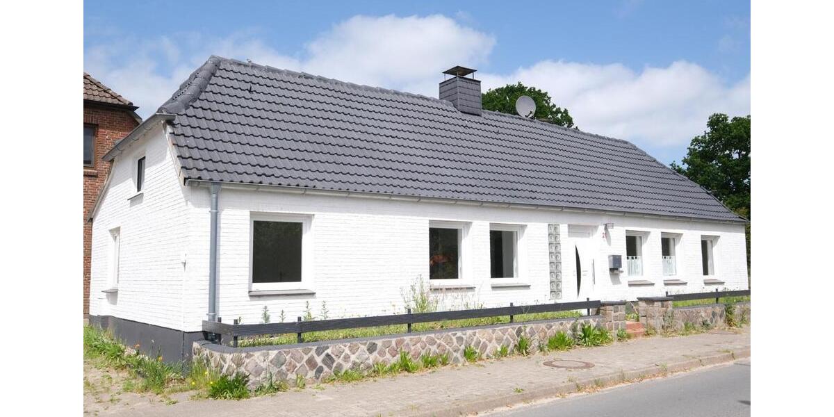 Einfamilienhaus Groß Wittensee - 5 Zimmer, 120 m&sup2;, 219.000&euro; | Angebot:25368946