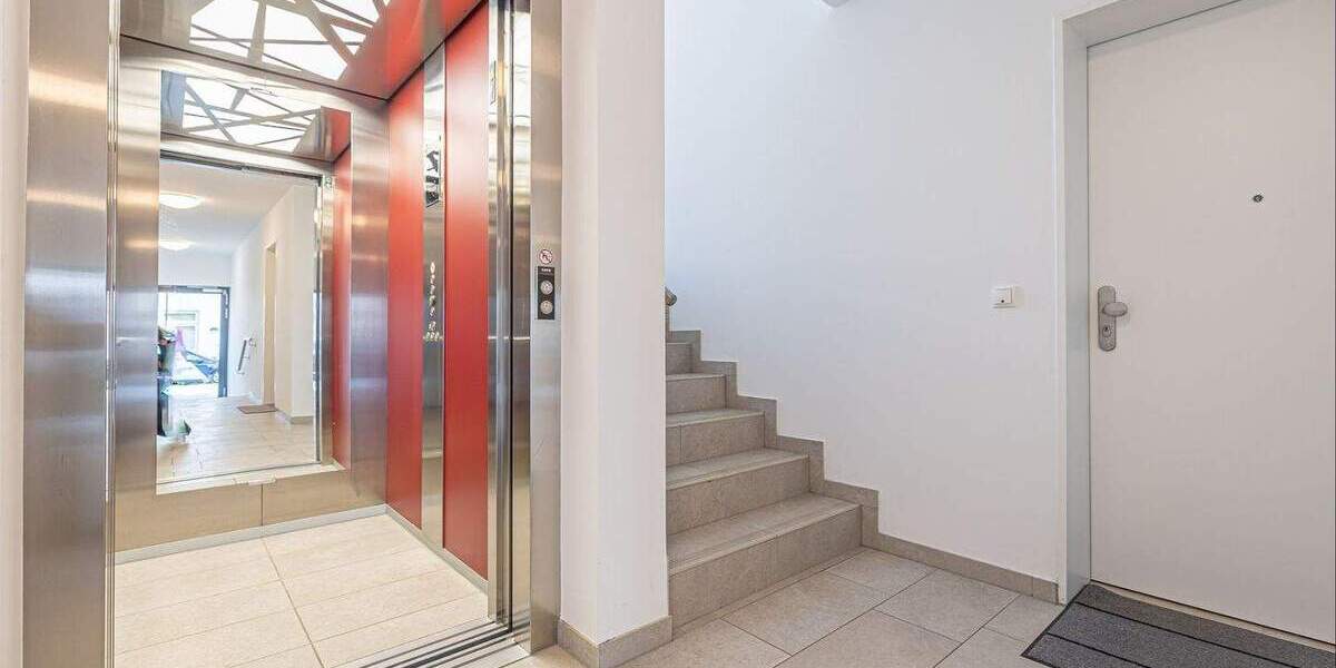 Etagenwohnung Rendsburg - 2 Zimmer, 71 m&sup2;, 360.000&euro; | Angebot:25704275