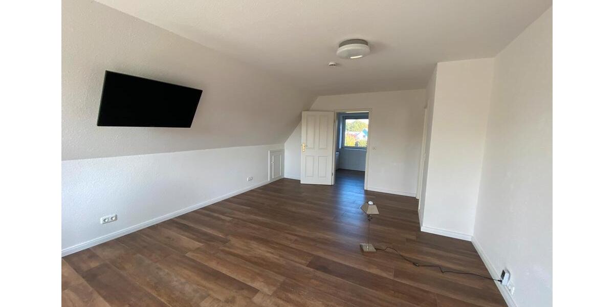 Doppelhaushälfte Eckernförde - 5 Zimmer, 168 m&sup2;, 2.000&euro; | Angebot:25264346