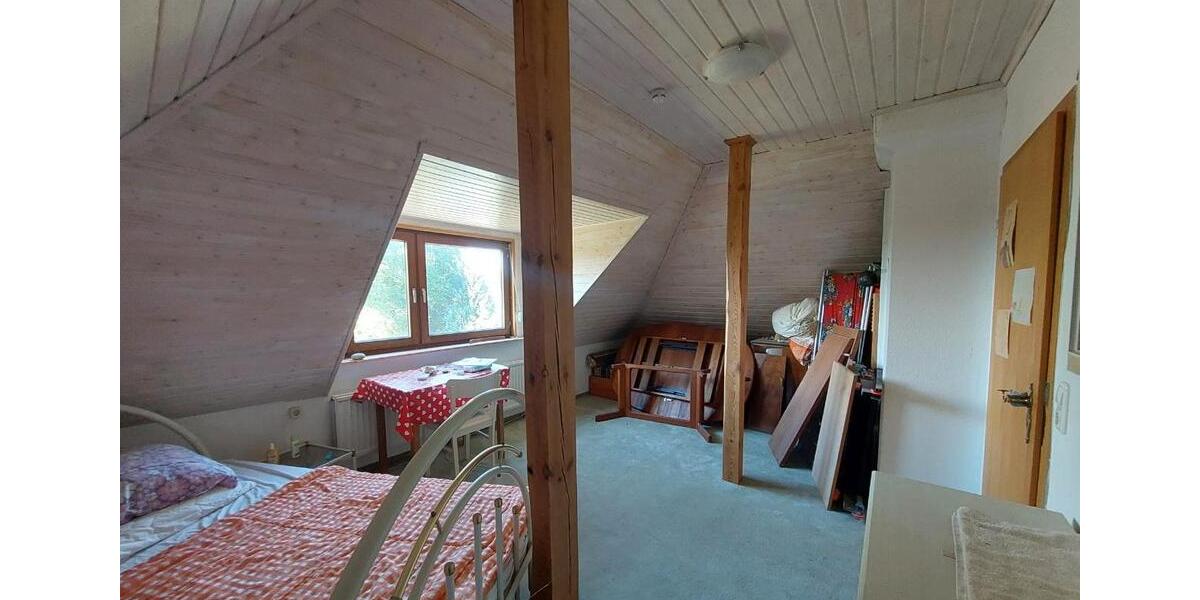 Dachgeschoßwohnung Dörphof - 3 Zimmer, 75 m&sup2;, 710&euro; | Angebot:26431411