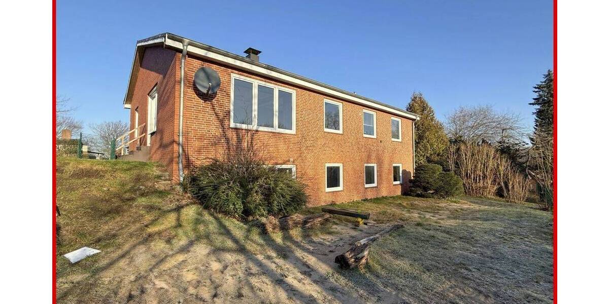 Einfamilienhaus Schleswig - 9 Zimmer, 259 m&sup2;, 275.000&euro; | Angebot:26029303