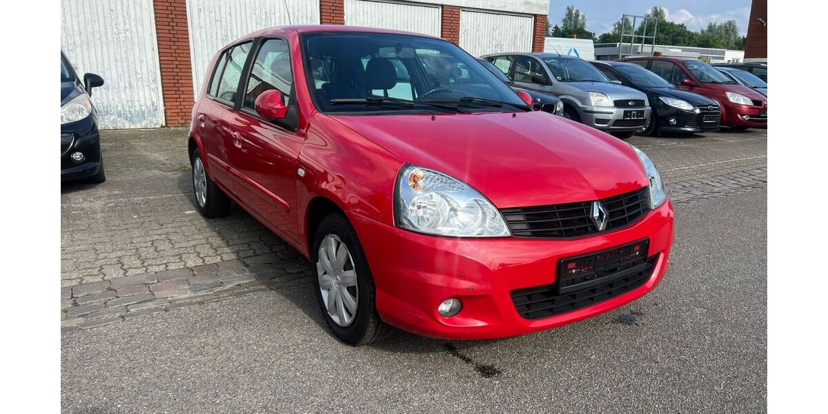 Renault Clio 146.000 km 2.480 &euro; Rendsburg 24768
