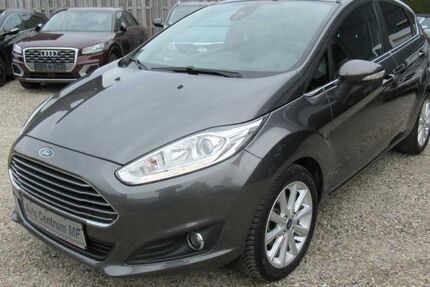 Ford Fiesta 74.300 km 9.950 &euro; Gettorf 24214