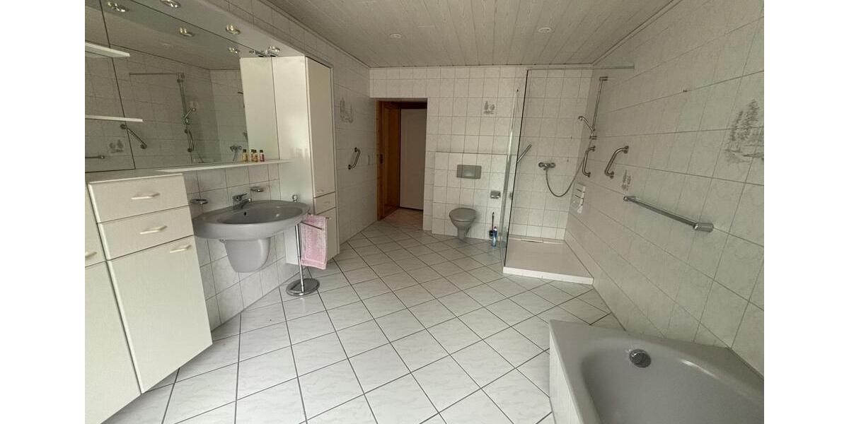 Bauernhaus, Landhaus Havetoft - 8.5 Zimmer, 279 m&sup2;, 375.000&euro; | Angebot:26086096