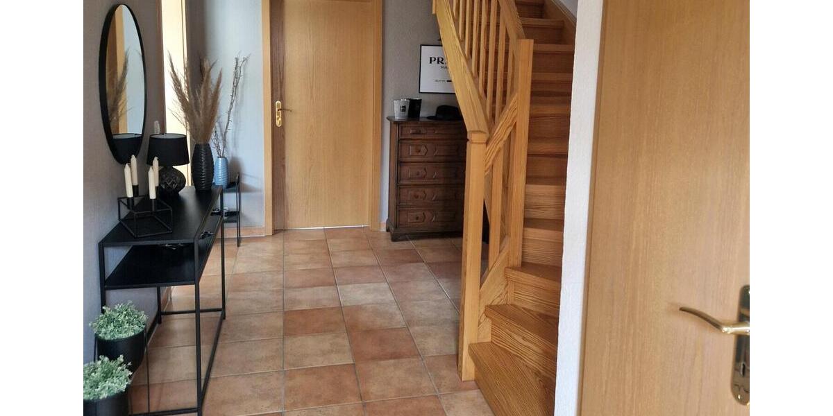 Doppelhaushälfte Tarp - 3 Zimmer, 122 m&sup2;, 1.250&euro; | Angebot:25866572