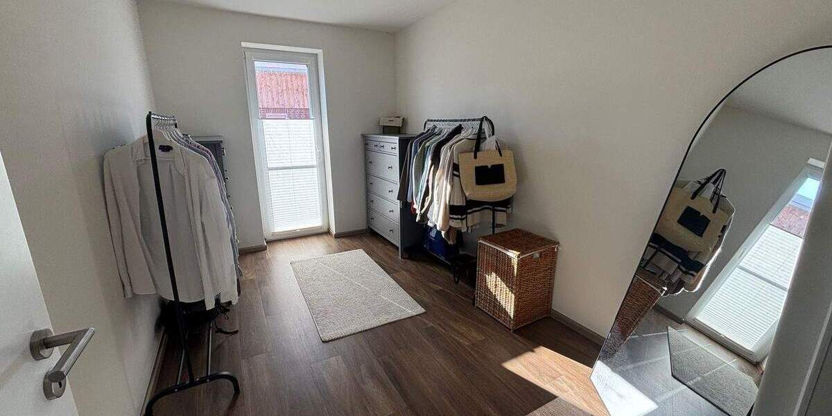 Reihenmittelhaus Schleswig - 4 Zimmer, 93 m&sup2;, 1.452&euro; | Angebot:25744910