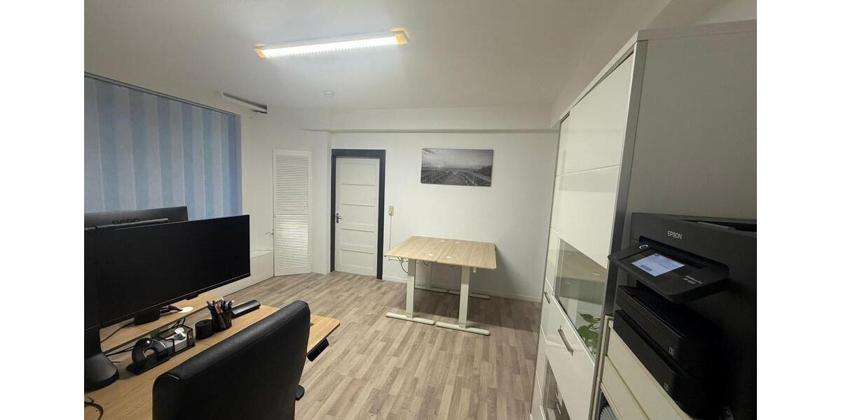 Gewerbeobjekt Schleswig - 300&euro; | Angebot:25056763