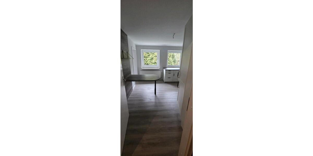 Etagenwohnung Neuberend - 4 Zimmer, 104 m&sup2;, 1.200&euro; | Angebot:26249472