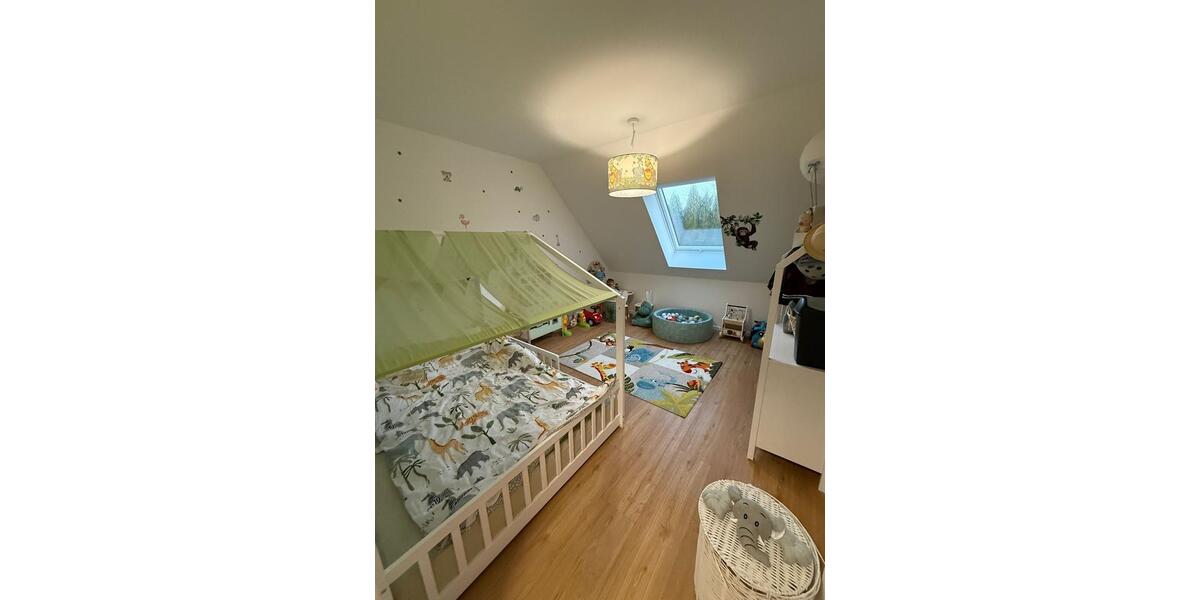 Dachgeschoßwohnung Tolk - 3 Zimmer, 73 m&sup2;, 850&euro; | Angebot:25421158