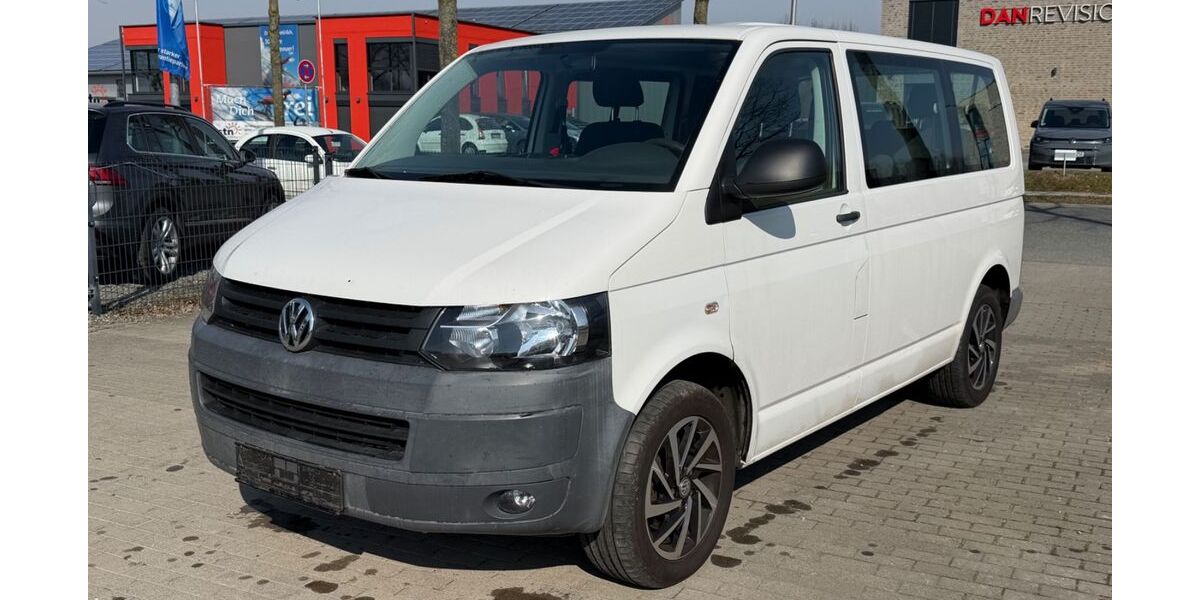 VW T5 Caravelle 270.000 km 8.990 &euro; Schleswig 24837