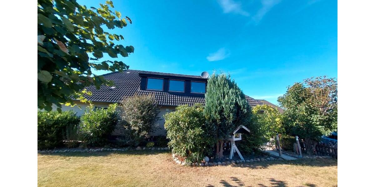 Dachgeschoßwohnung Dörphof - 3 Zimmer, 75 m&sup2;, 710&euro; | Angebot:26431411