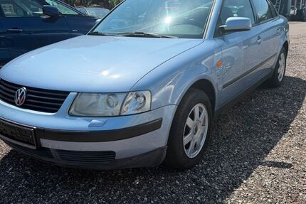 VW Passat 185.000 km 2.980 &euro; Rendsburg 24768