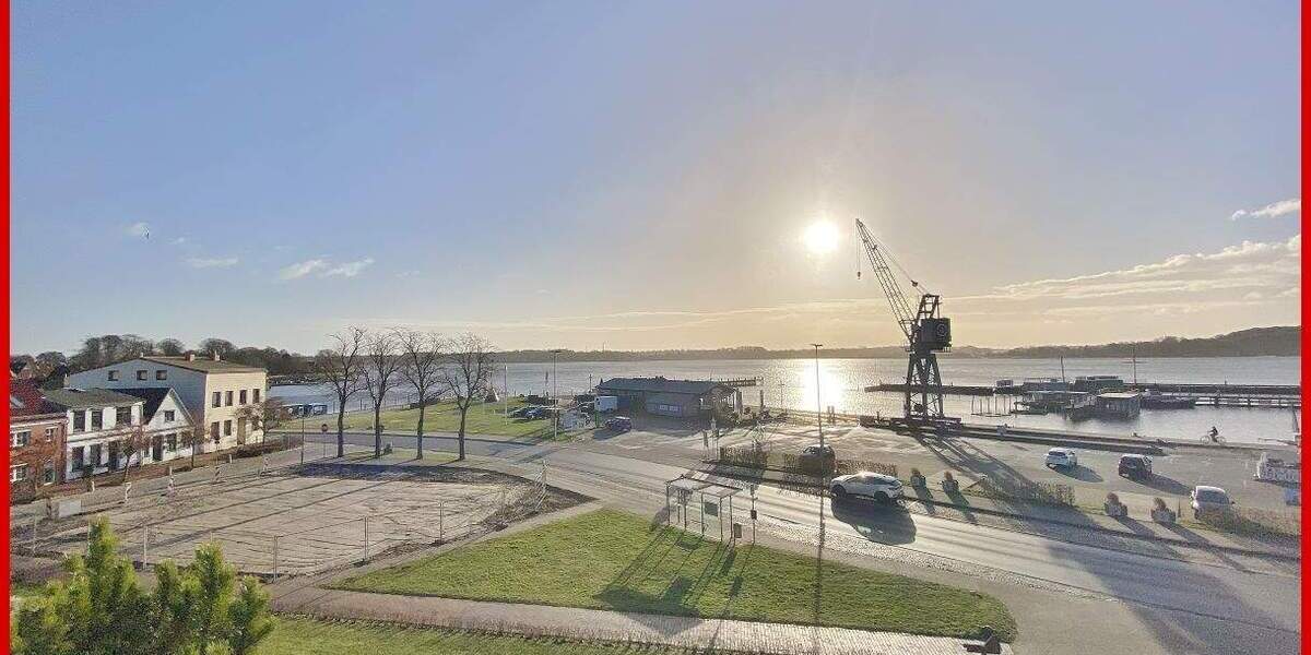 Etagenwohnung Schleswig - 3 Zimmer, 96 m&sup2;, 1.210&euro; | Angebot:25745899