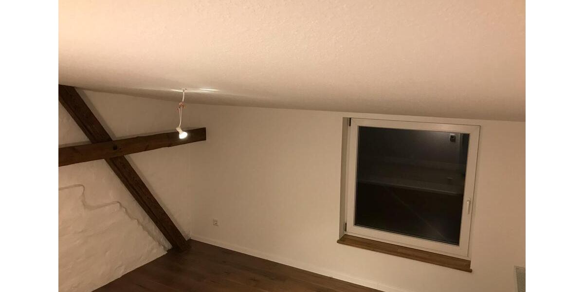 Dachgeschoßwohnung Großenwiehe - 4 Zimmer, 95 m&sup2;, 850&euro; | Angebot:25299740