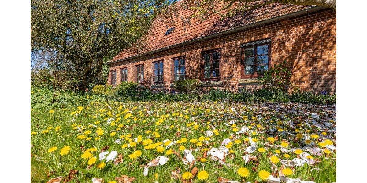 Bauernhaus, Landhaus Uelsby - 3 Zimmer, 110 m&sup2;, 299.000&euro; | Angebot:25737379