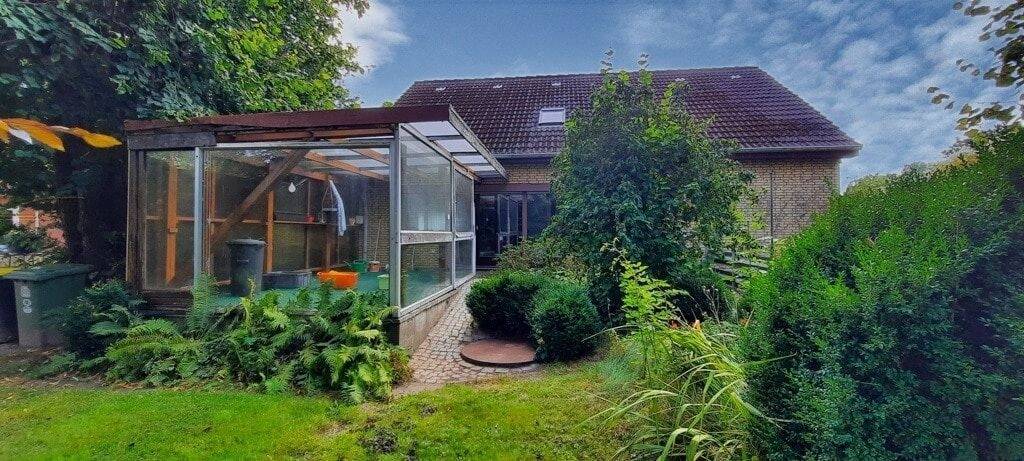 Einfamilienhaus Erfde - 5 Zimmer, 143 m&sup2;, 240.000&euro; | Angebot:25770946