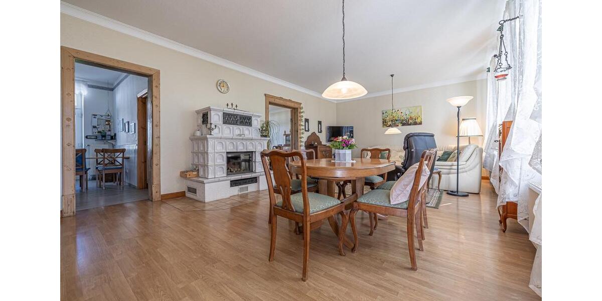 Einfamilienhaus Tolk - 10 Zimmer, 320 m&sup2;, 750.000&euro; | Angebot:25782710