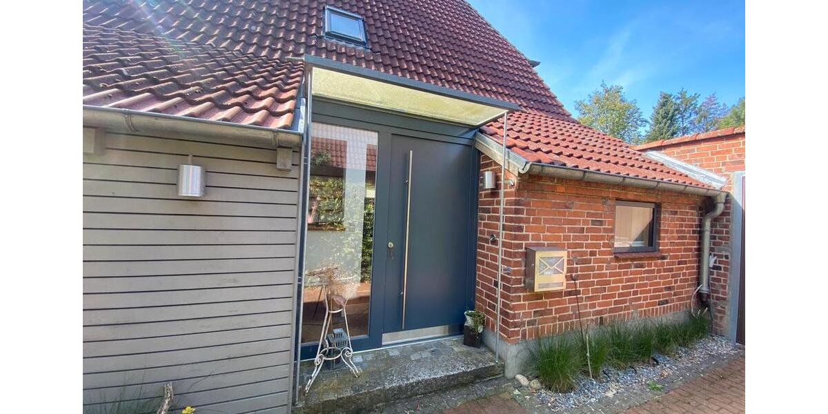 Einfamilienhaus Bredenbek - 6 Zimmer, 100 m&sup2;, 349.000&euro; | Angebot:26091005