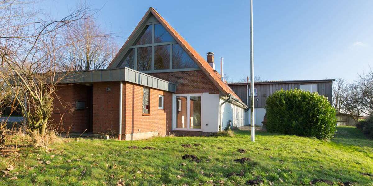 Einfamilienhaus Oersberg - 8 Zimmer, 385 m&sup2;, 298.000&euro; | Angebot:24255474