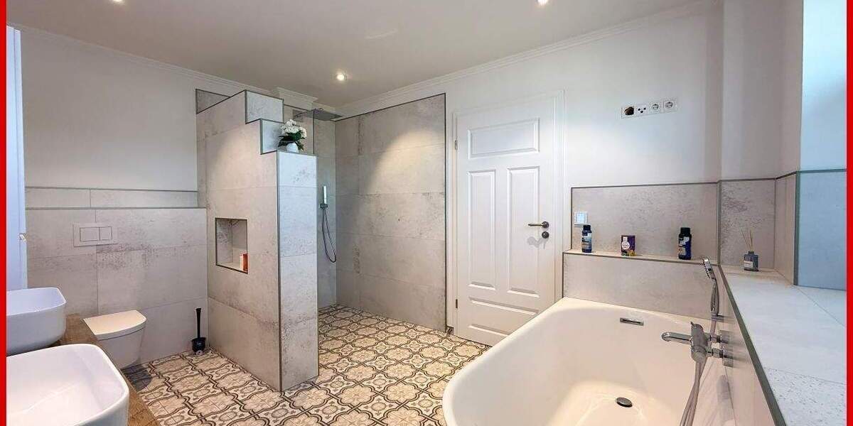 Mehrfamilienhaus, Wohnhaus Busdorf - 6 Zimmer, 259 m&sup2;, 1.350.000&euro; | Angebot:25705495