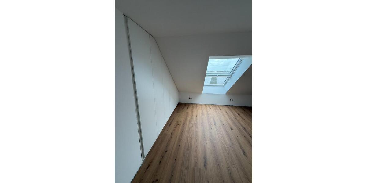 Dachgeschoßwohnung Fahrdorf - 3 Zimmer, 92 m&sup2;, 1.600&euro; | Angebot:25931741