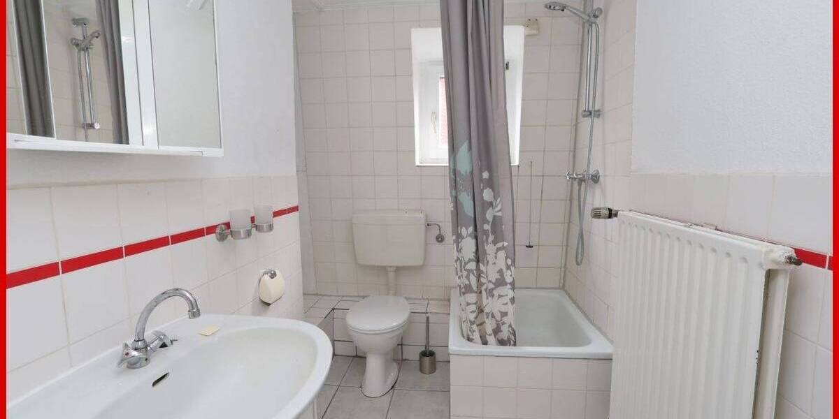 Mehrfamilienhaus, Wohnhaus Schleswig - 8 Zimmer, 162 m&sup2;, 475.000&euro; | Angebot:25705487