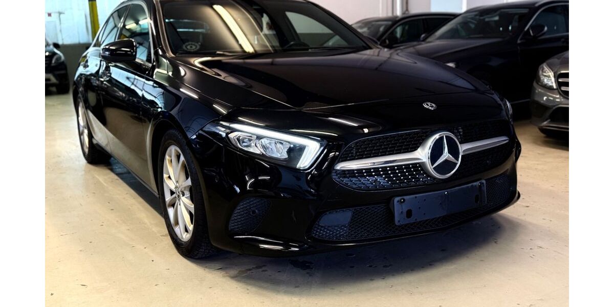 Mercedes-Benz A 180 113.000 km 18.099 &euro; Flensburg 24941