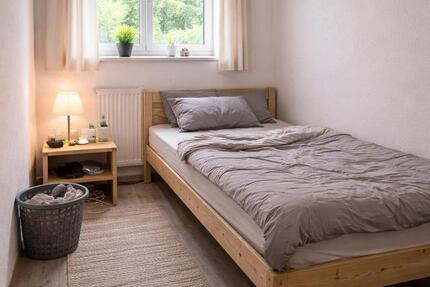 Wohnung Rendsburg - 1 Zimmer, 14 m&sup2;, 328&euro; | Angebot:25978149