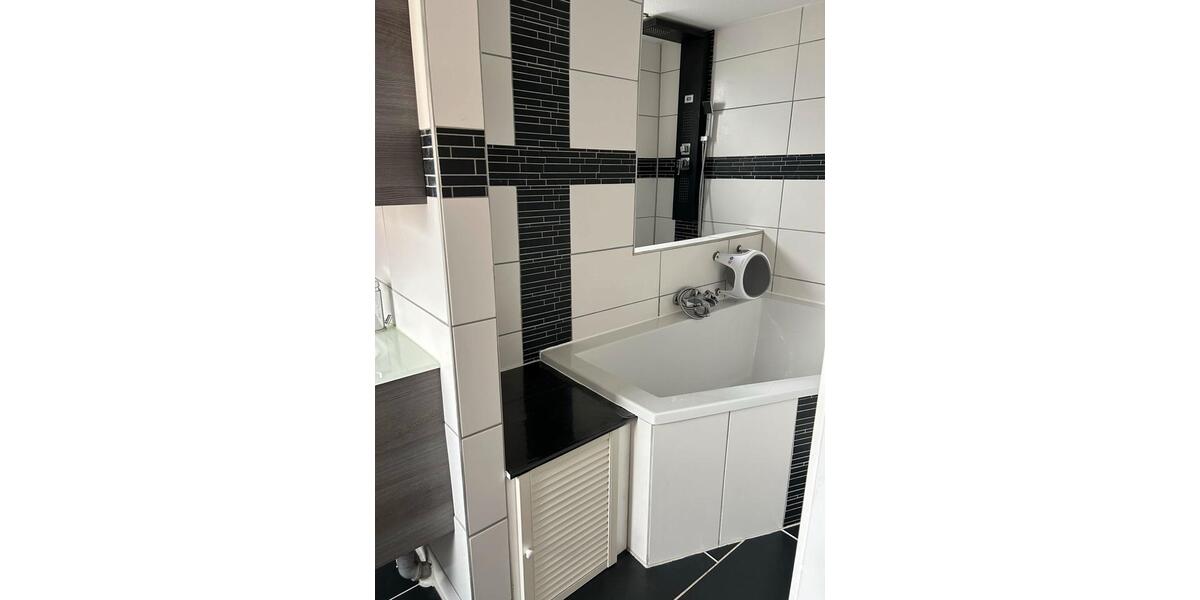 Einfamilienhaus Schleswig - 4 Zimmer, 100 m&sup2;, 1.500&euro; | Angebot:24733896