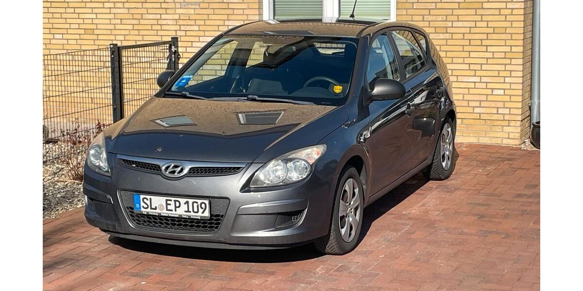 Hyundai i30 101.300 km 2.600 &euro; Kropp 24848