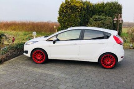 Ford Fiesta 145.000 km 4.500 &euro; Hohn 24806
