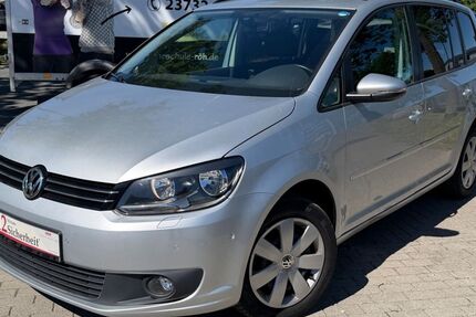 VW Touran 104.000 km 11.900 &euro; Schleswig 24837
