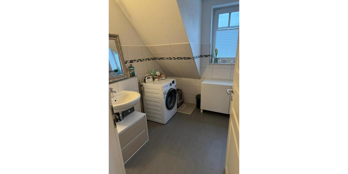 Dachgeschoßwohnung Großenwiehe - 2 Zimmer, 68 m&sup2;, 680&euro; | Angebot:25963499