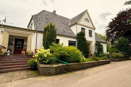 Haus Havetoft - 8.5 Zimmer, 279 m&sup2;, 375.000&euro; | Angebot:26086096