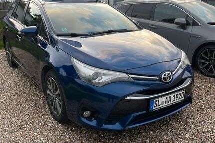Toyota Avensis 153.000 km 8.990 &euro; Kappeln 24376