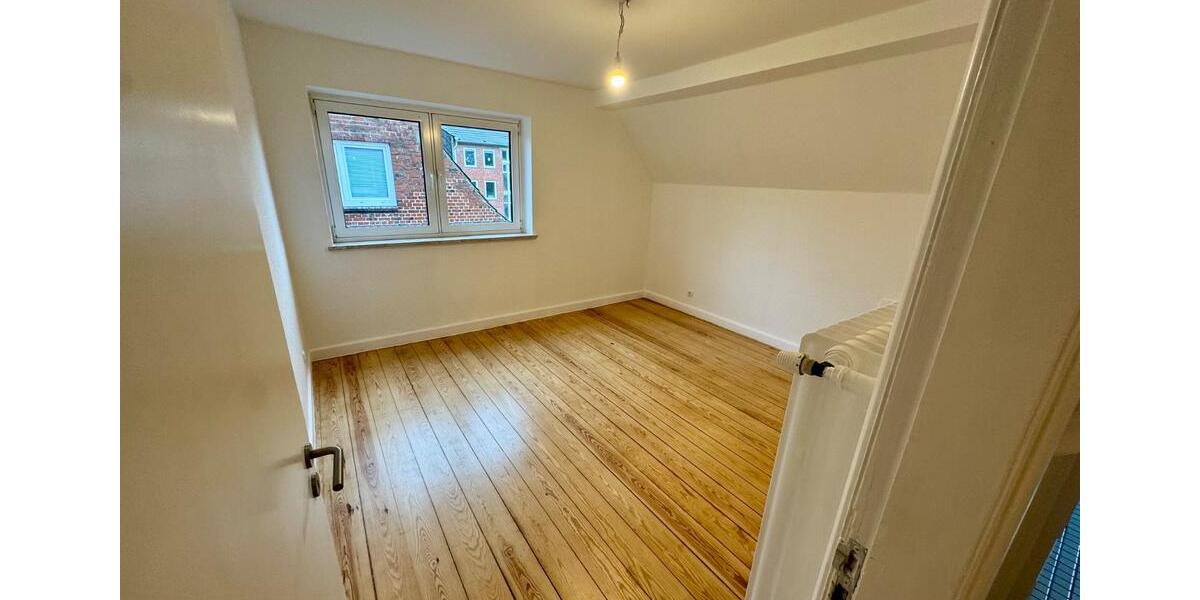Etagenwohnung Rendsburg - 3 Zimmer, 76 m&sup2;, 795&euro; | Angebot:26666057