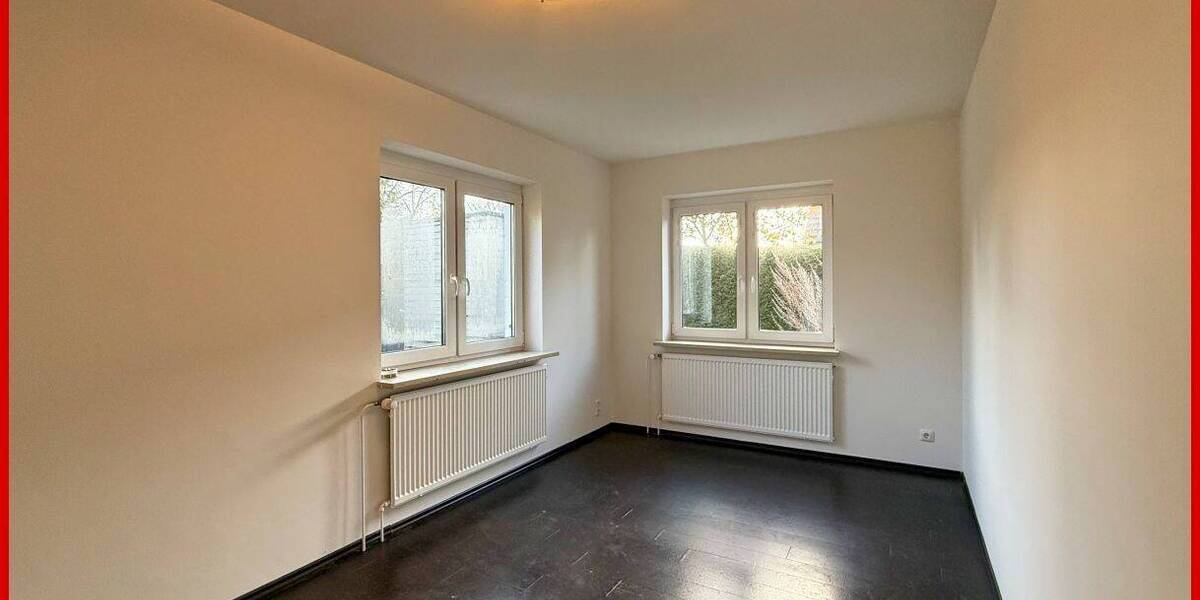 Einfamilienhaus Schleswig - 9 Zimmer, 210 m&sup2;, 550.000&euro; | Angebot:25705483