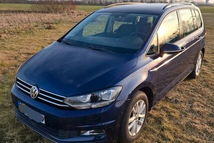 VW Touran 150.000 km 10.750 &euro; Wanderup 24997