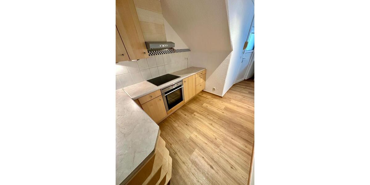 Erdgeschoßwohnung Schleswig - 4 Zimmer, 137 m&sup2;, 1.250&euro; | Angebot:24859281