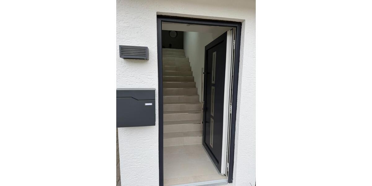 Dachgeschoßwohnung Fahrdorf - 3 Zimmer, 92 m&sup2;, 1.600&euro; | Angebot:25931741