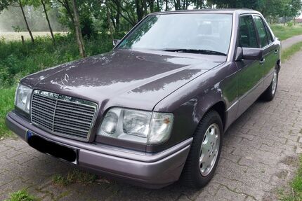 Mercedes-Benz 280 164.500 km 9.950 &euro; Mittelangeln 24986