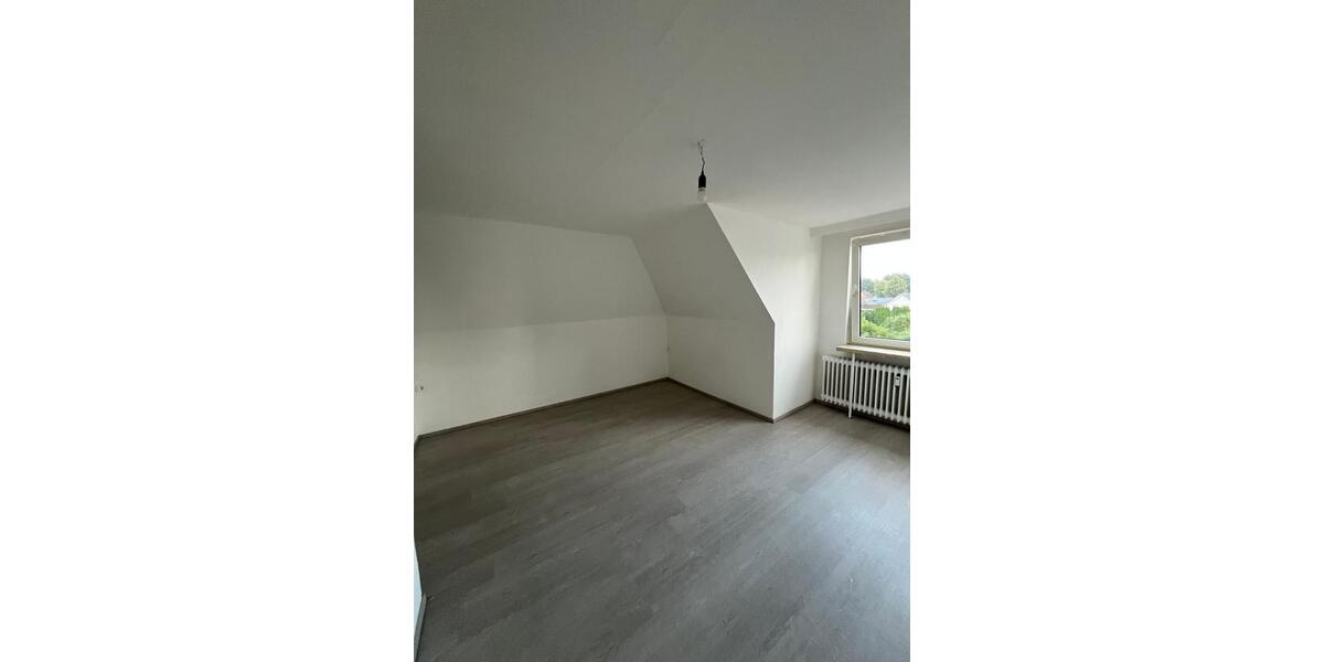 Dachgeschoßwohnung Rendsburg - 4 Zimmer, 76 m&sup2;, 898&euro; | Angebot:25368896