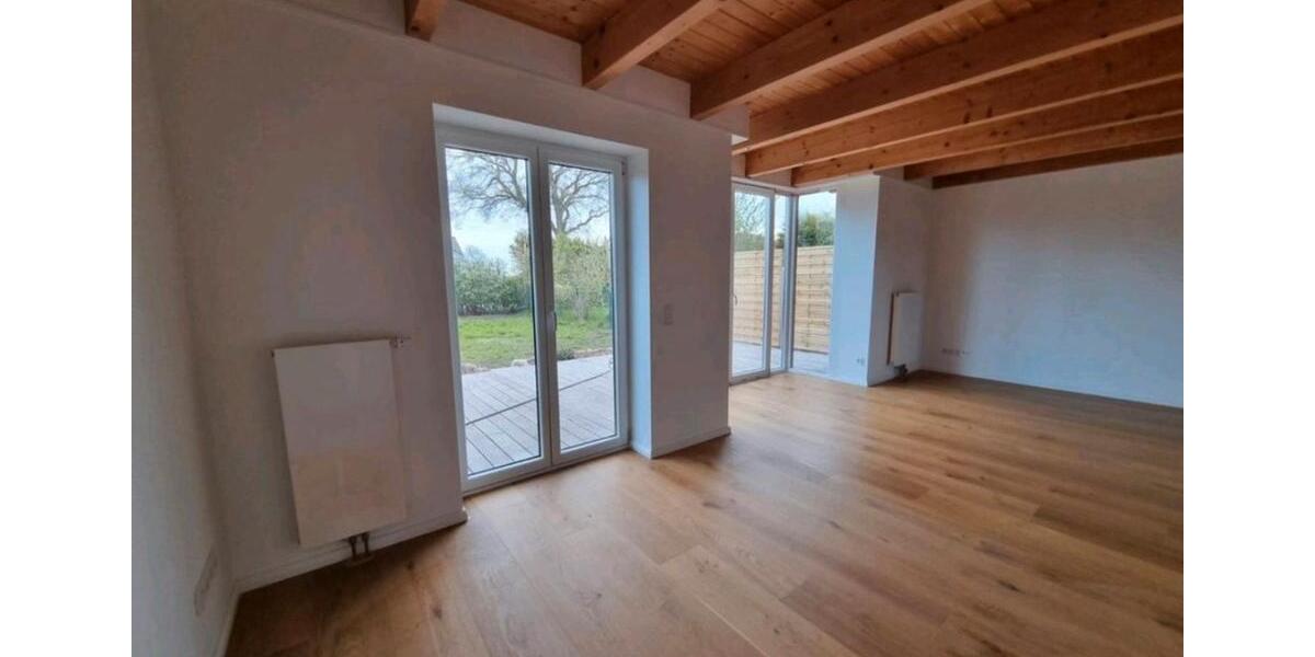 Doppelhaushälfte Süderbrarup - 4 Zimmer, 98 m&sup2;, 1.302&euro; | Angebot:24469017